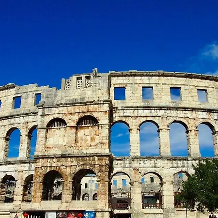 Sofija With Free Parking Apartment Pula